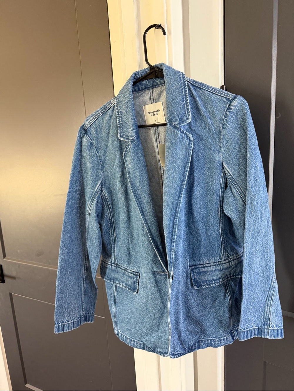 Abercrombie & Fitch Light Blue Denim Blazer - Picture 4 of 5